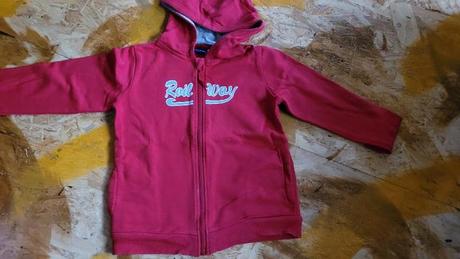 2 x mikina, tepláky, slipy a ponožky, 104–116