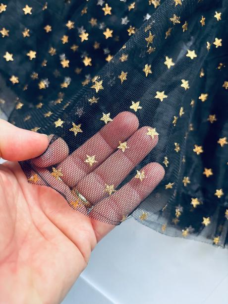 An25/ sukně tylová s hvězdami- v.cca 2/4 roky, 98