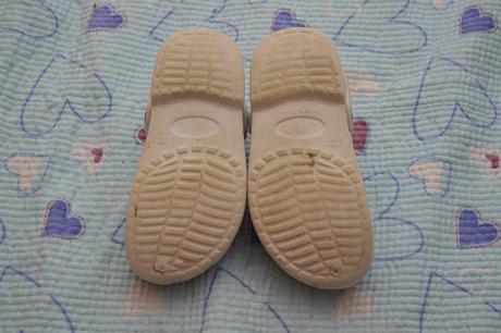 29 30 bílé nazouváky s beruškami, 29