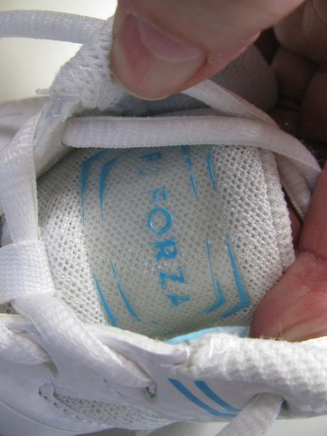 Sálová badmintonová sportovní obuv,