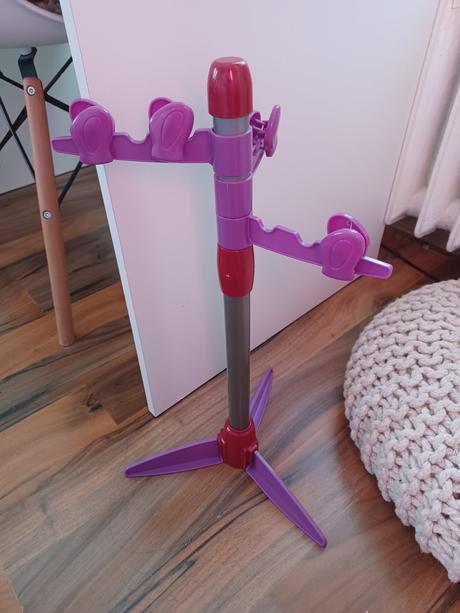 Věšák na prádlo pro panenky, 