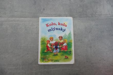 Knížka kolo, kolo, mlýnský,