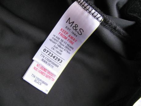 Sváteční černý velurový kraťasový overal, marks & spencer,146