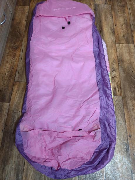 Spací pytel nafukovací s vadou, 