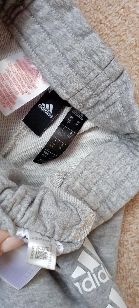 Šortky zn."adidas" vel."152", adidas,152