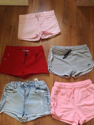 2x šortky i jednotlivě, 146