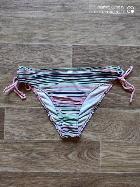 Spodní díl plavek, 36