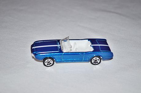 Auto hot wheels angličák,