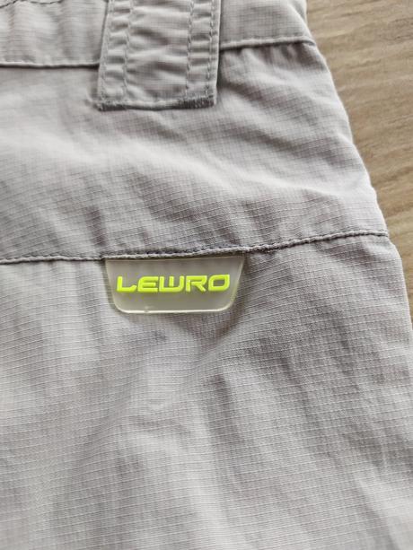 Šedé 3/4 ťáky lewro vel.140/146, lewro,140