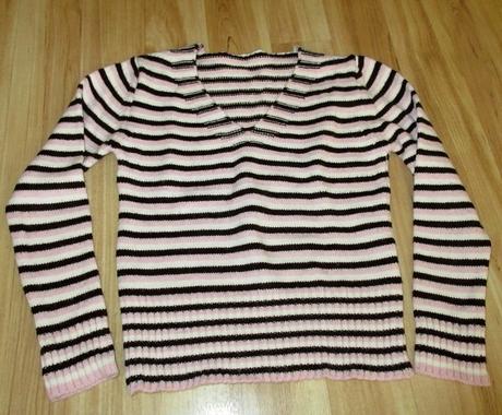 Pruhovaný svetřík, 152