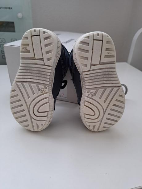 Celoroční botky vel 20, essi,20