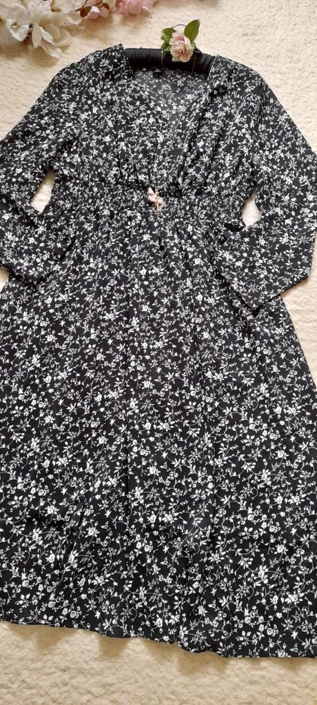 Shein květinové šaty s dlouhými rukávy, 44
