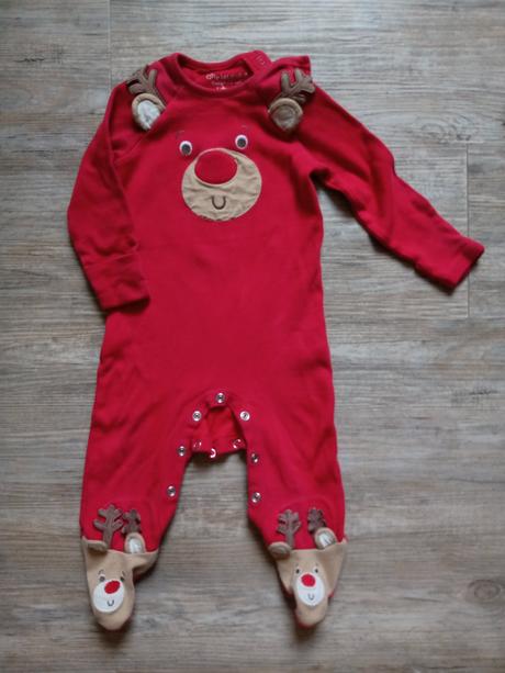 Vánoční overal, 62