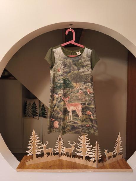 Khaki šaty se srnečkou, c&a,134