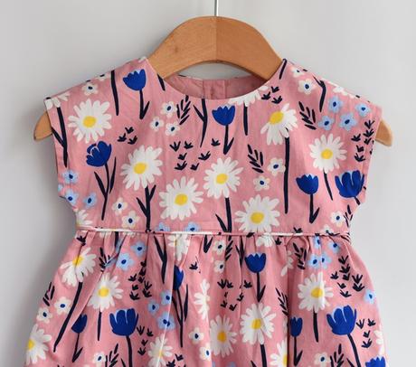 Šaty vel. 6 - 9 m, marks & spencer,74