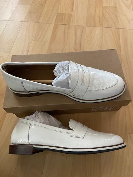 Bílé kožené mokasíny zn.baťa, baťa,40