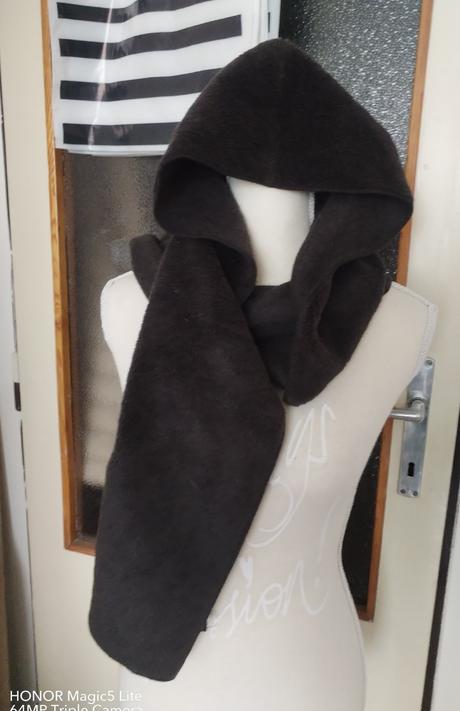 Šálo-kapuce heboučká a teplá, 