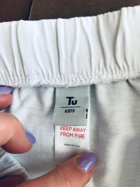 Kraťasky bílé bavlna - v.7 let, tu,122