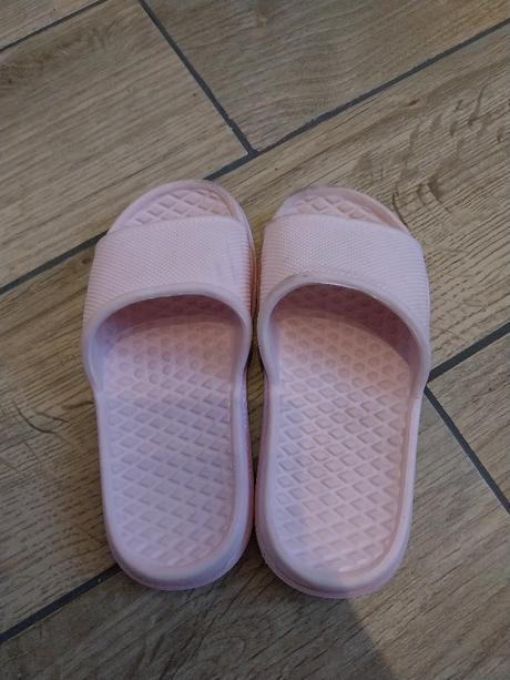 Dívčí pantofle., lupilu,28