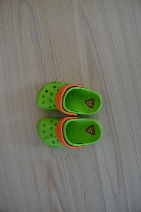 Dětské sandálky, 22