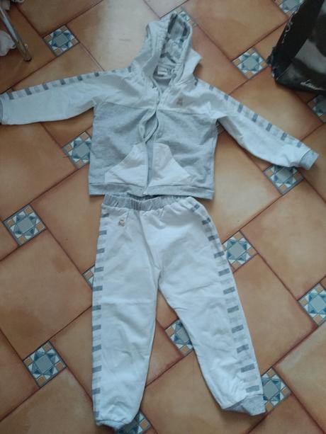 Tepláková souprava, 98