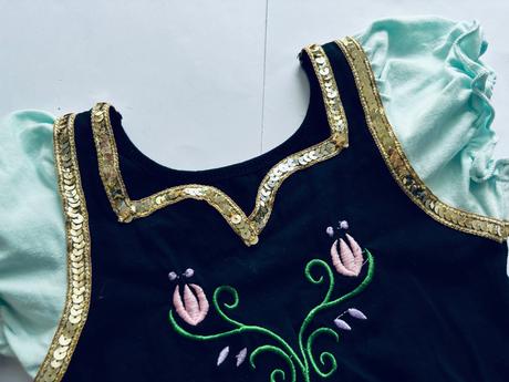 An5/ kostym anna s body - v.cca 5/7 let, 