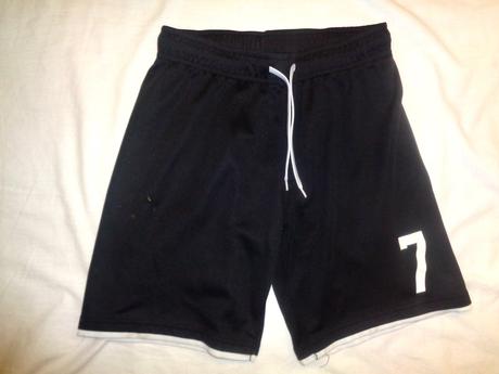 Černé dresíkové šortky s číslem 146/152, h&m,146