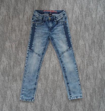 Modré kalhoty rifle džíny, chapter young,146