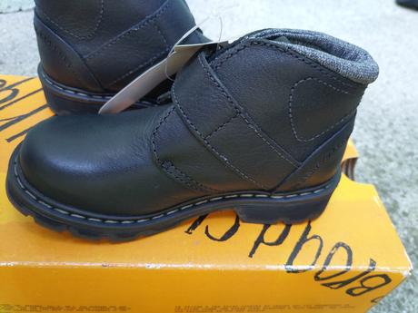 Nenošené dětské kožené boty dr. martens vel. 27, 27