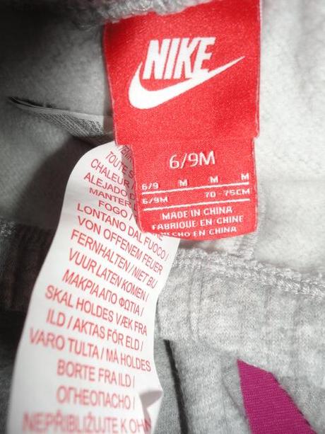 Středně silné tepláky nike, vel. 6-9 měsíců (74), nike,74