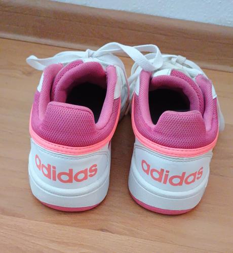 Krásné dívčí tenisky adidas vel.34, adidas,34