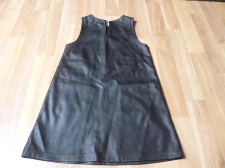 Koženkové šaty vel. 8-10, 134