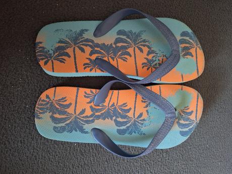 Chlapecké žabky vel asi .32, 32