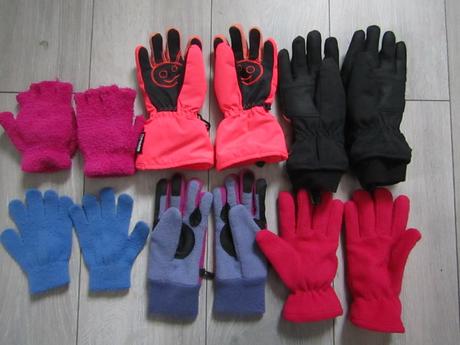 Rukavice vel.cca 116/140, 122