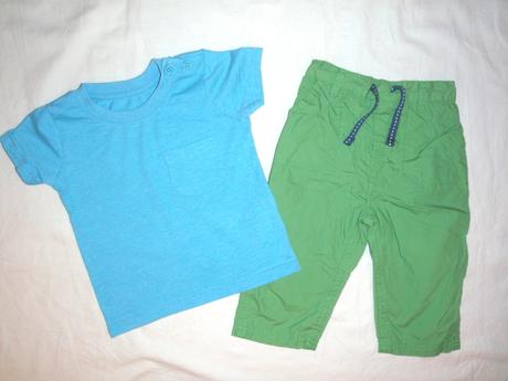 Luxusní komplet tyrkys trička a kalhot - rollky, tu,74