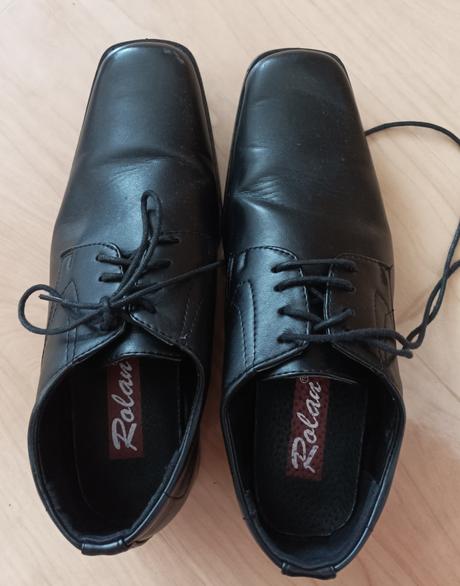 Společenské boty, 42