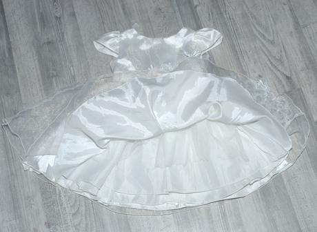 Slavnostní sváteční společenské šaty družička, 92