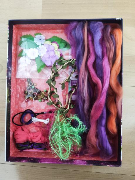 Česací panna sparkle girlz + kreativní sada, 