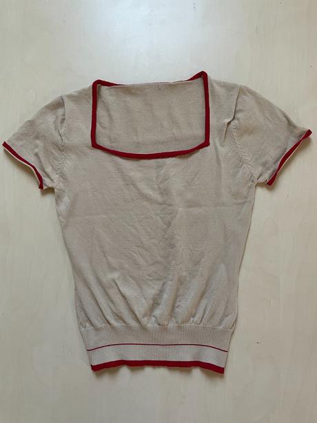 Béžový top s hranatým výstřihem, vel neuvedeno cca, s