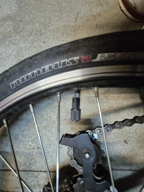 Dívčí kolo specialized vel. 20, specialized,20