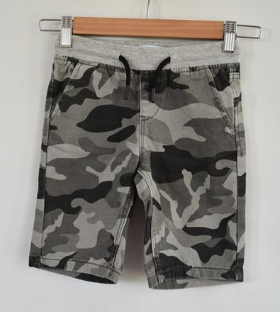 Kraťasy vel. 4 - 5 let, primark,110