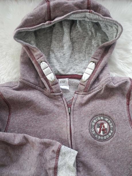 Mikina s kapucí, f&f,122
