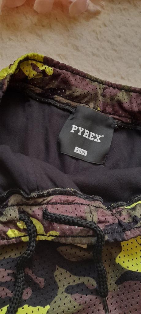 Pyrex maskáčové sportovní šortky, 158