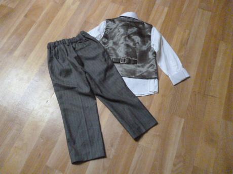 Komplet oblek vel. 18-24 m monsoon, 92