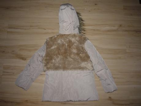 Béžová bunda s kožíškem, tu,116