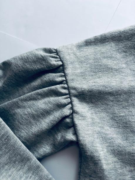 K1/ mikina vánoční - v.9 let zn. tu, 134