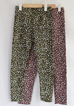 Legíny vel. 7 let, tu,122