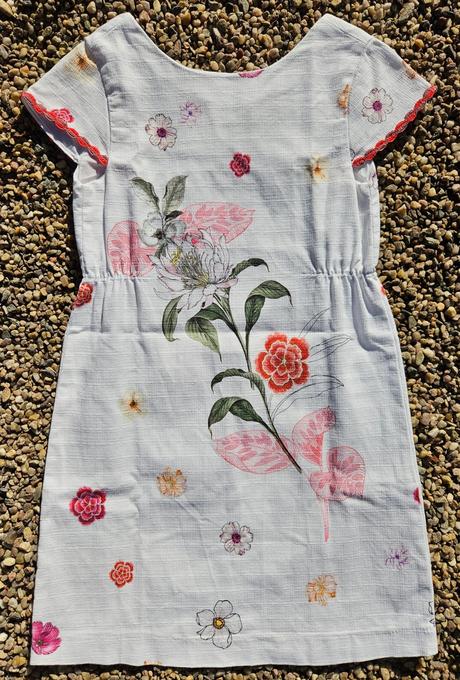 N63	dívčí luxusní plátěné šaty květy vel. 152, zara,152