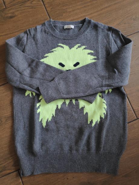 Svetr vel.140-146, 140