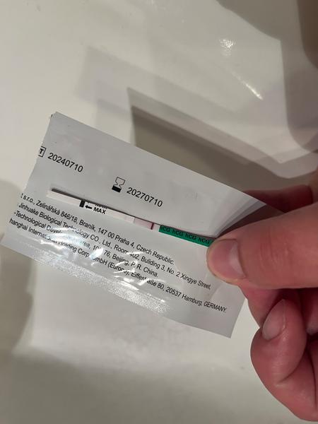 Je slabá čárka na testu pozitivní?